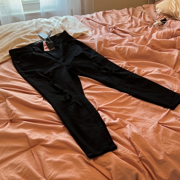 Sky high skinny distressed black jeans - Picture 3 of 6